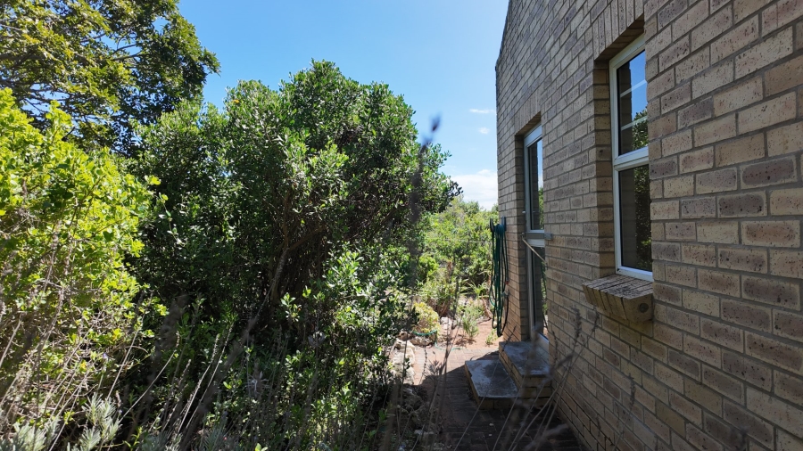 3 Bedroom Property for Sale in Stilbaai Wes Western Cape